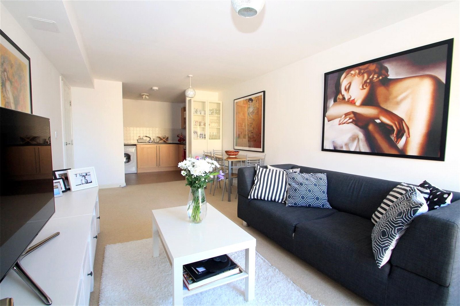 Flat Harriet Place in Adur