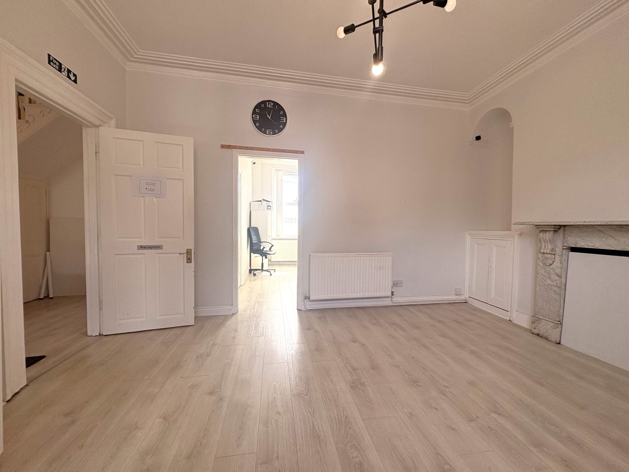 Flat Gelliwastad Road in Pontypridd