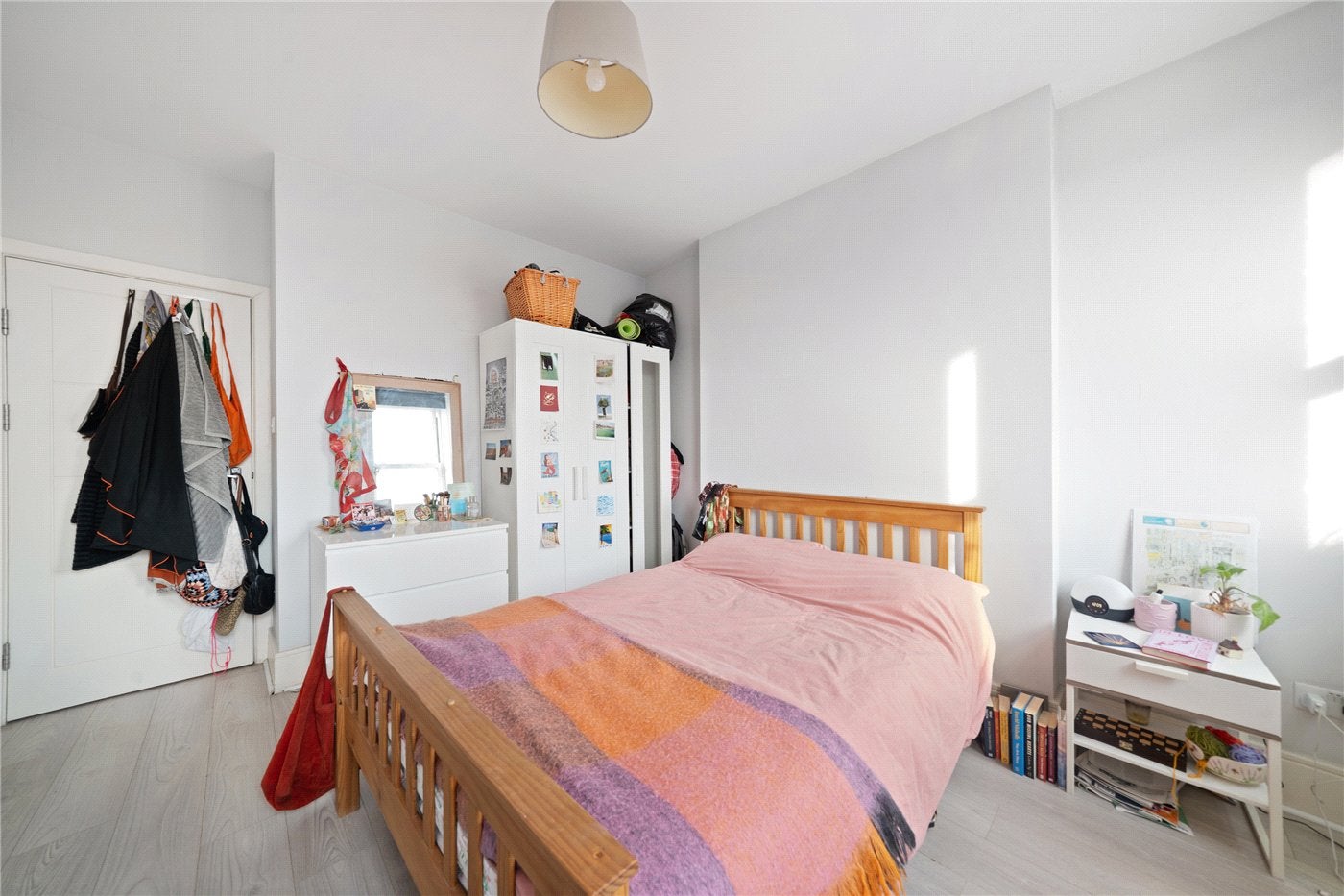 Flat Upper Tooting Road in Greater London