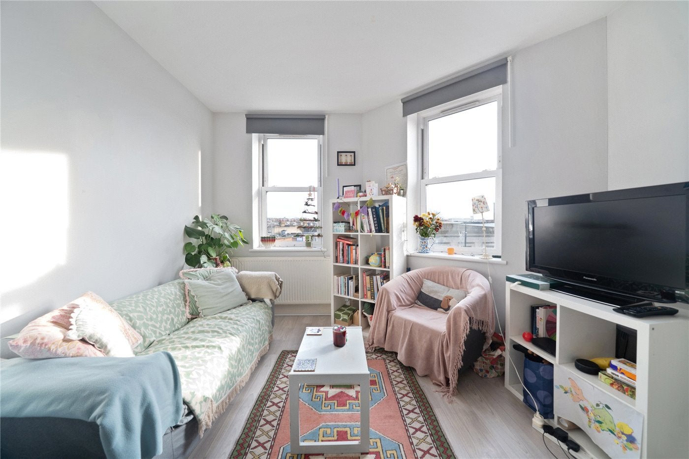 Flat Upper Tooting Road in Greater London