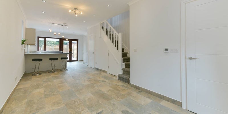 House Carisbrooke Avenue in Greater London