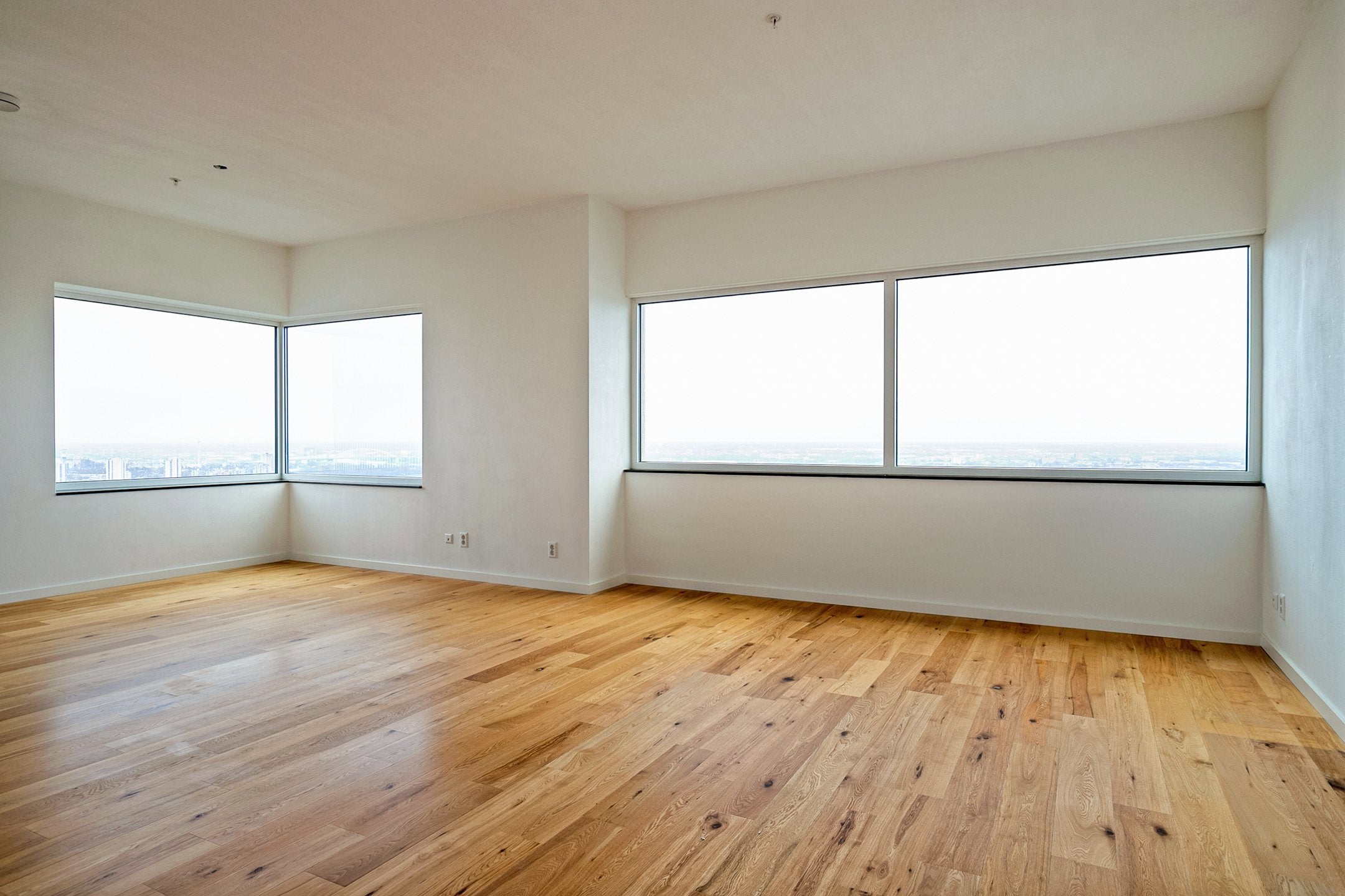 Flat Van der Hoevenplein in Rotterdam