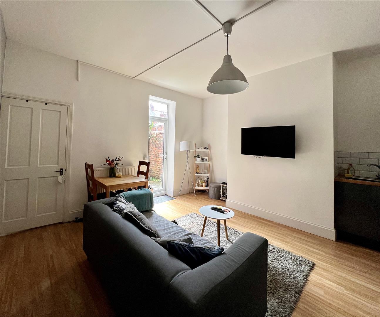 Flat Hazelwood Avenue in Newcastle upon Tyne