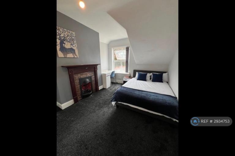 Room St Albans Road in Leicester