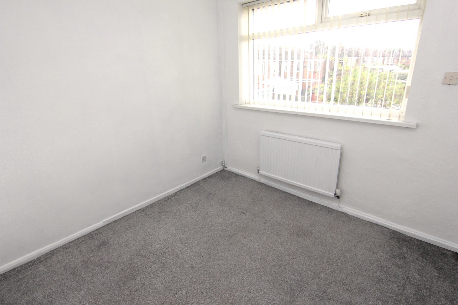 Flat Moorside Street in Tameside