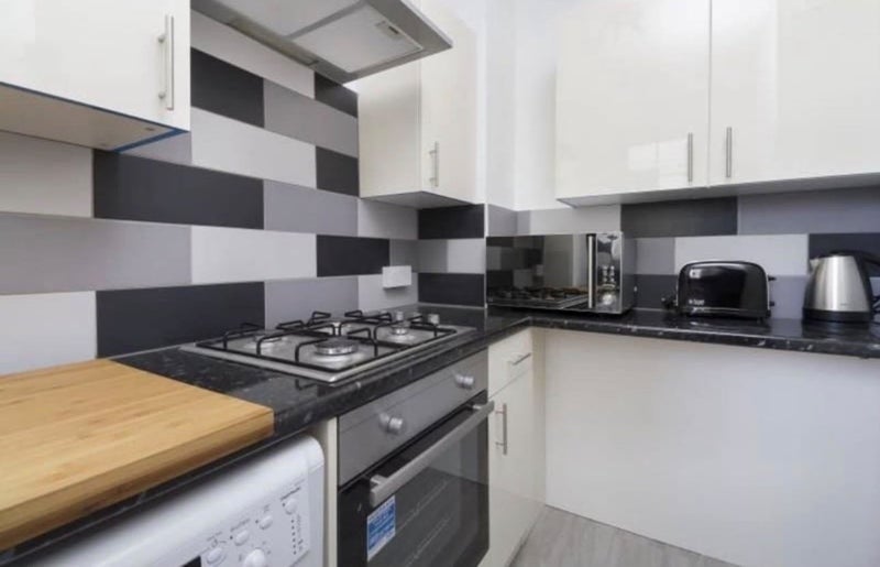 Room Law Street in Greater London
