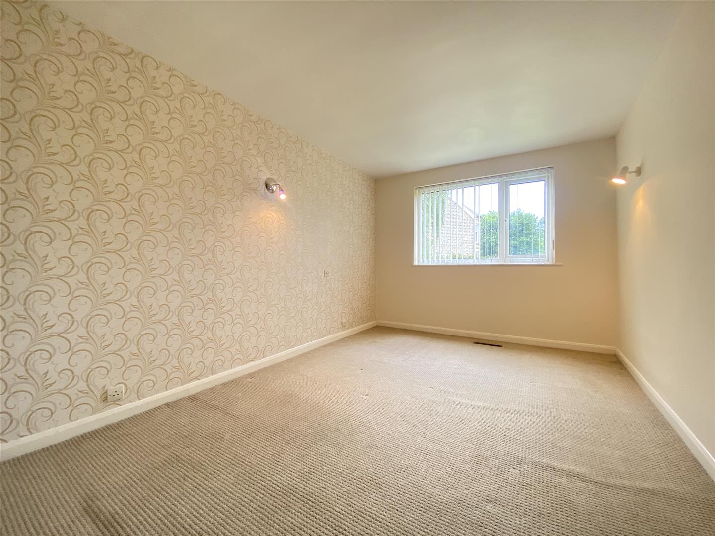Flat Ryecroft Court in Frampton Cotterell