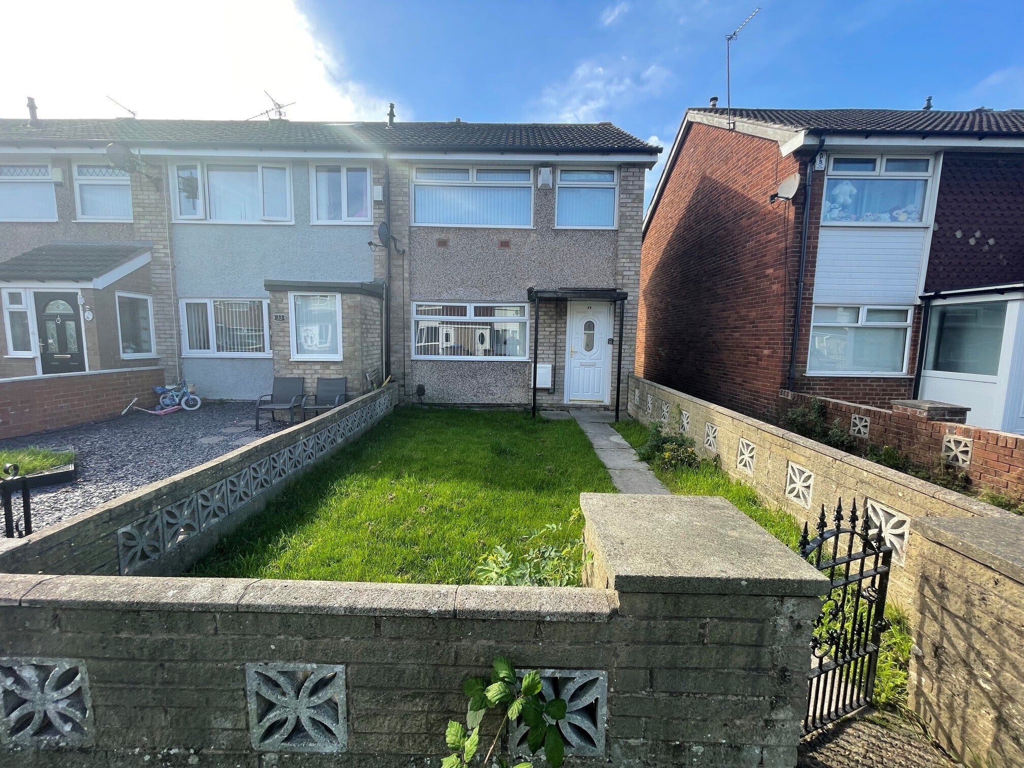 House Shirdley Walk in Kirkby
