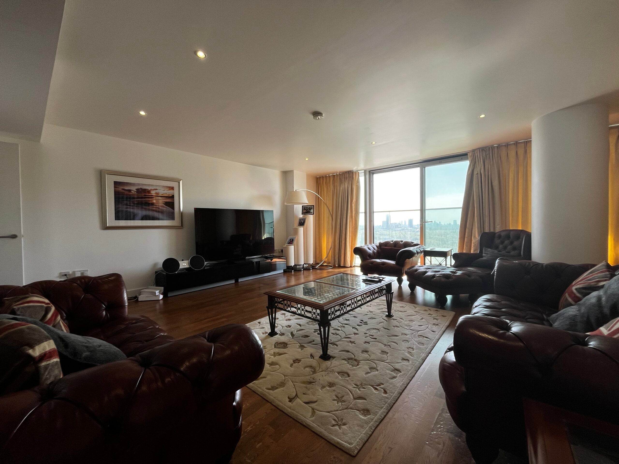 Flat Canada Square in Greater London