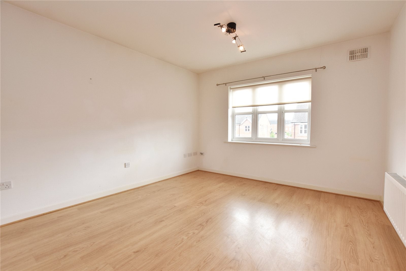 Flat Ripley Close in Leeds