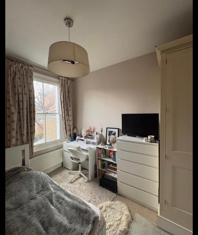 Room Geraldine Road in Greater London