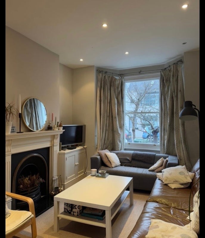 Room Geraldine Road in Greater London