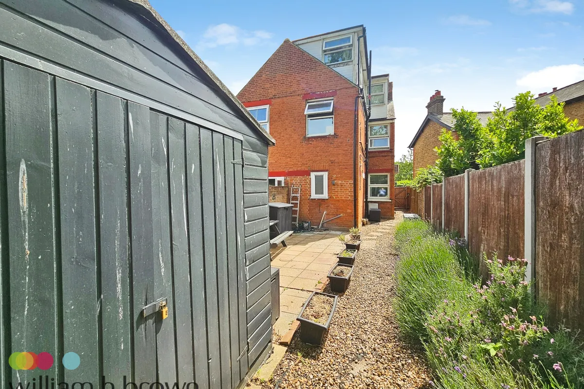 Flat Marconi Road in Chelmsford