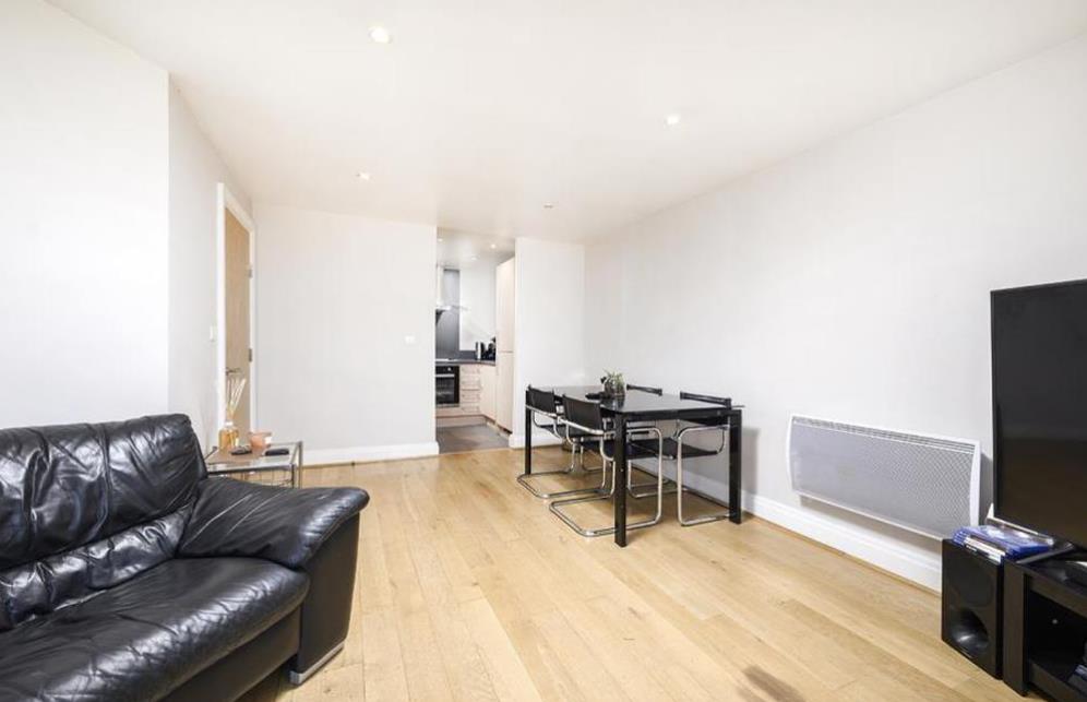 Flat South Wharf Road in City of Westminster