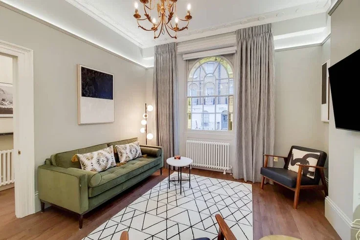 Flat Argyle Street in Greater London
