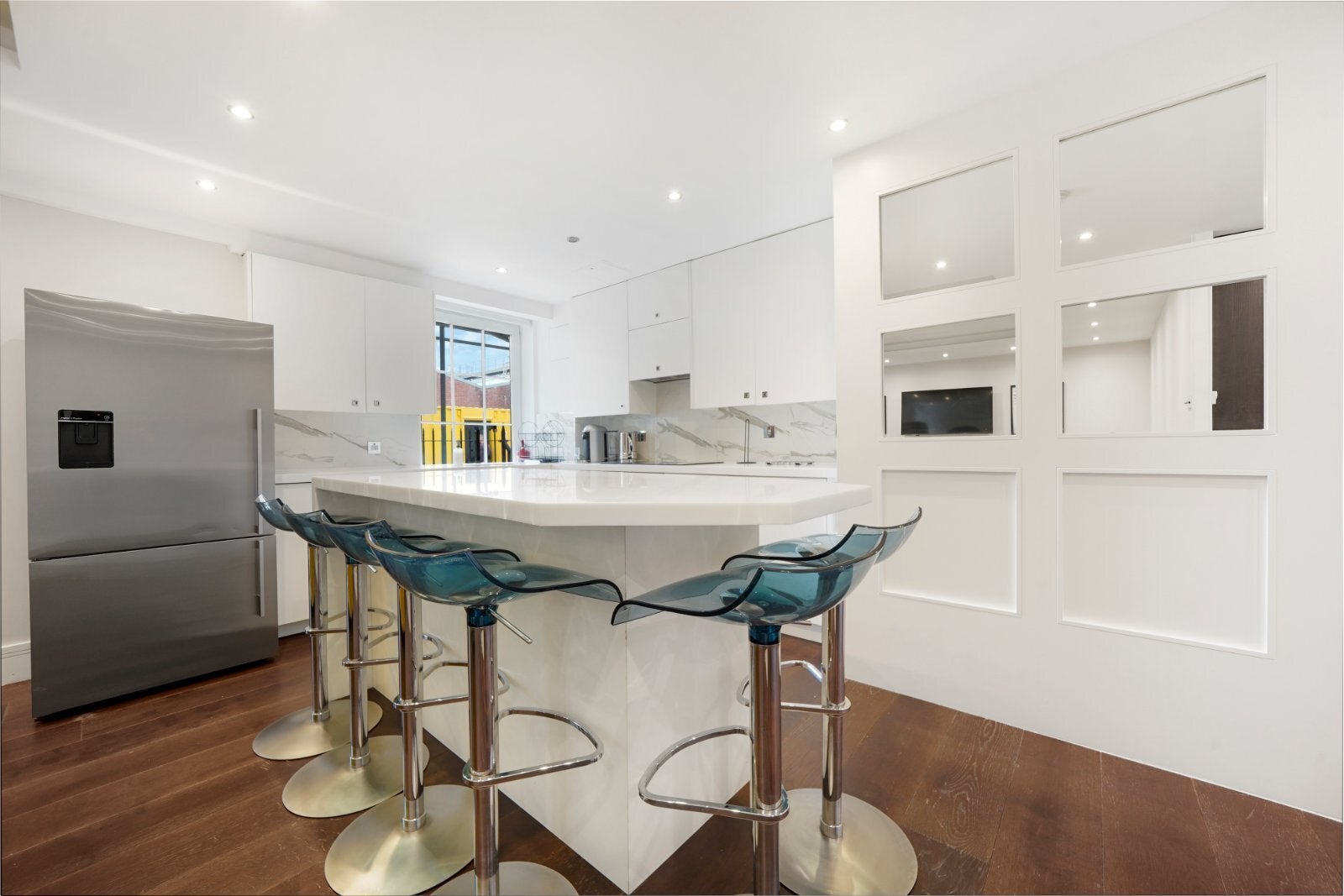 Flat Harewood Avenue in City of Westminster