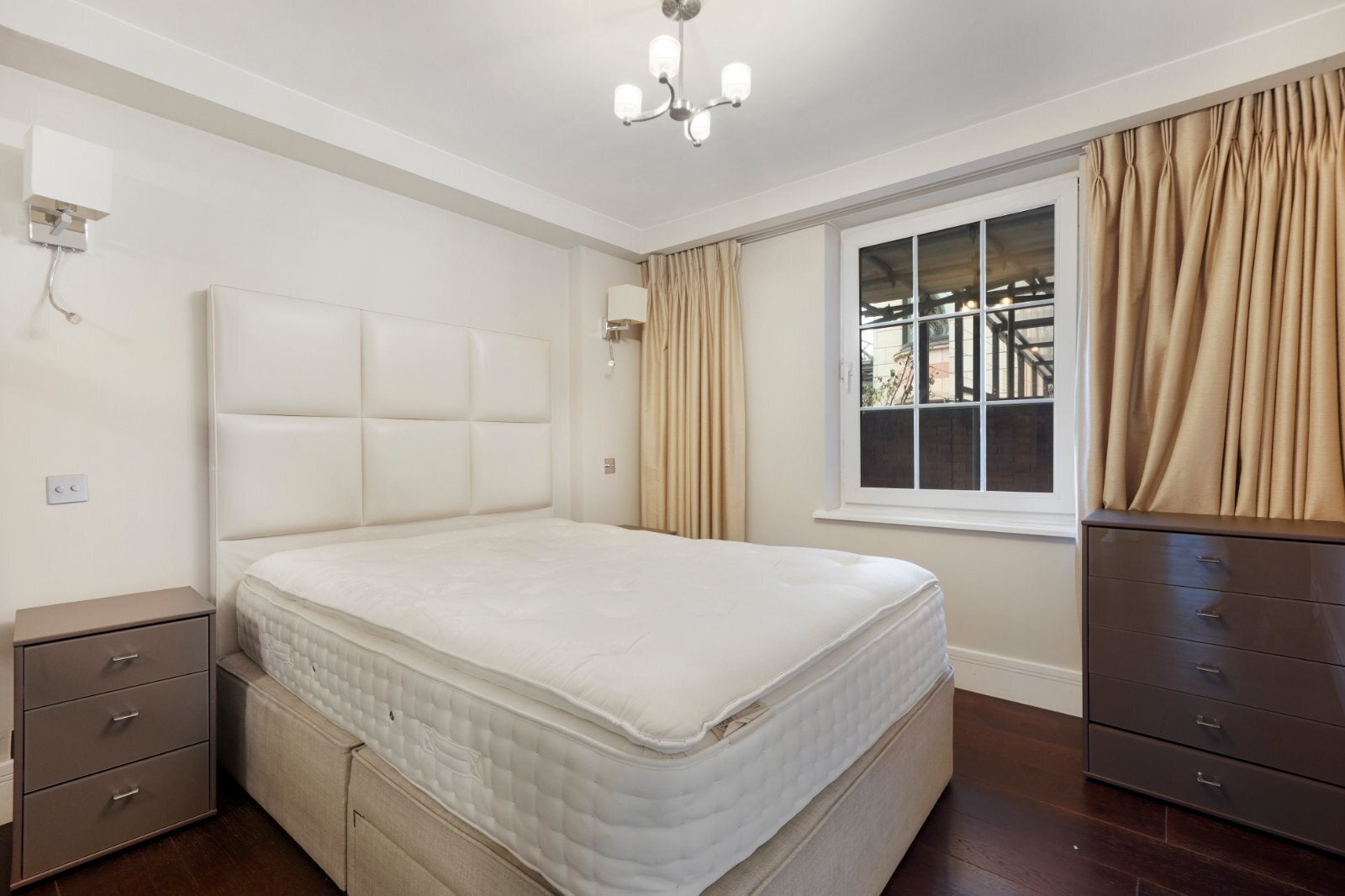 Flat Harewood Avenue in City of Westminster