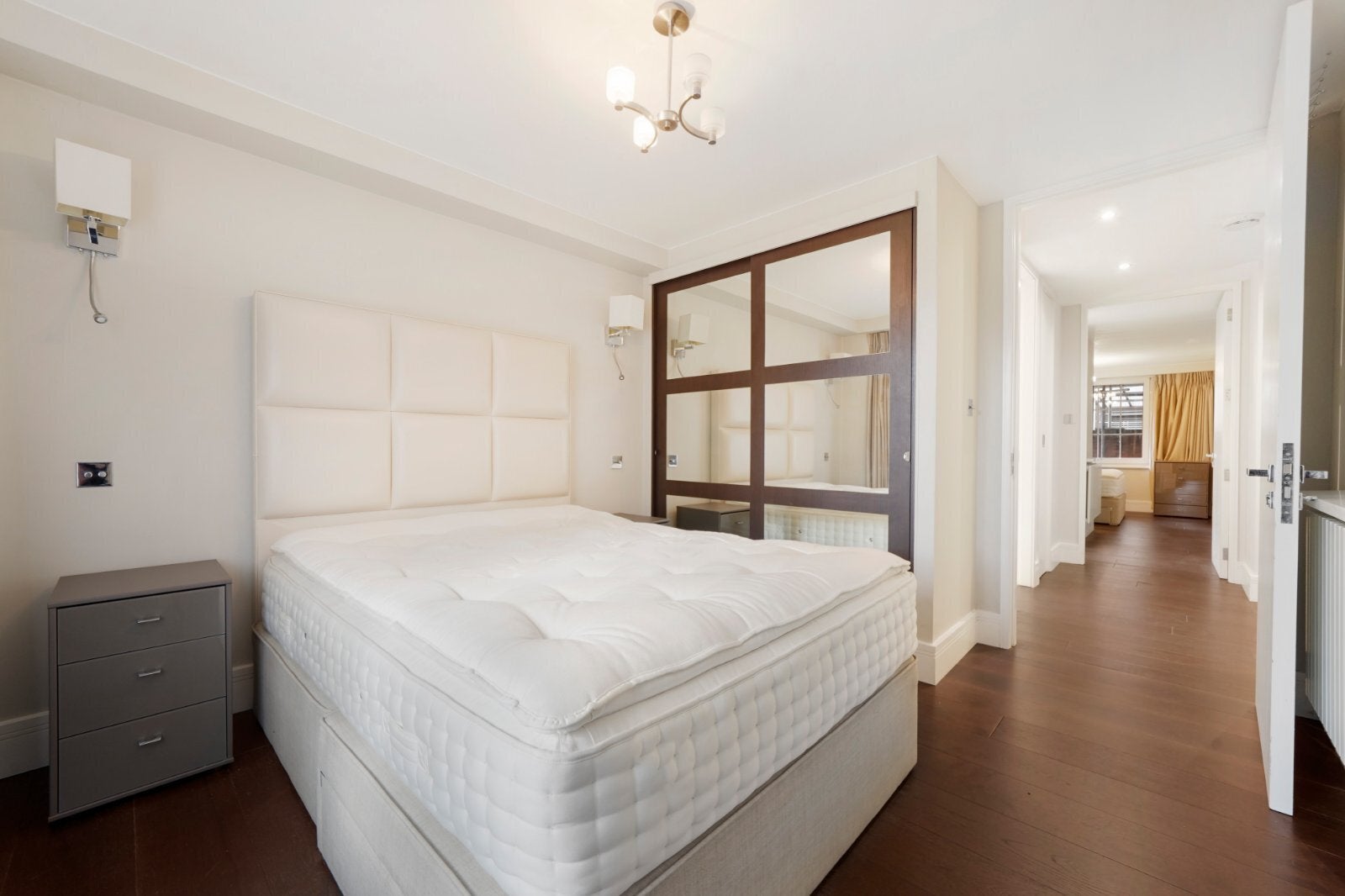 Flat Harewood Avenue in City of Westminster
