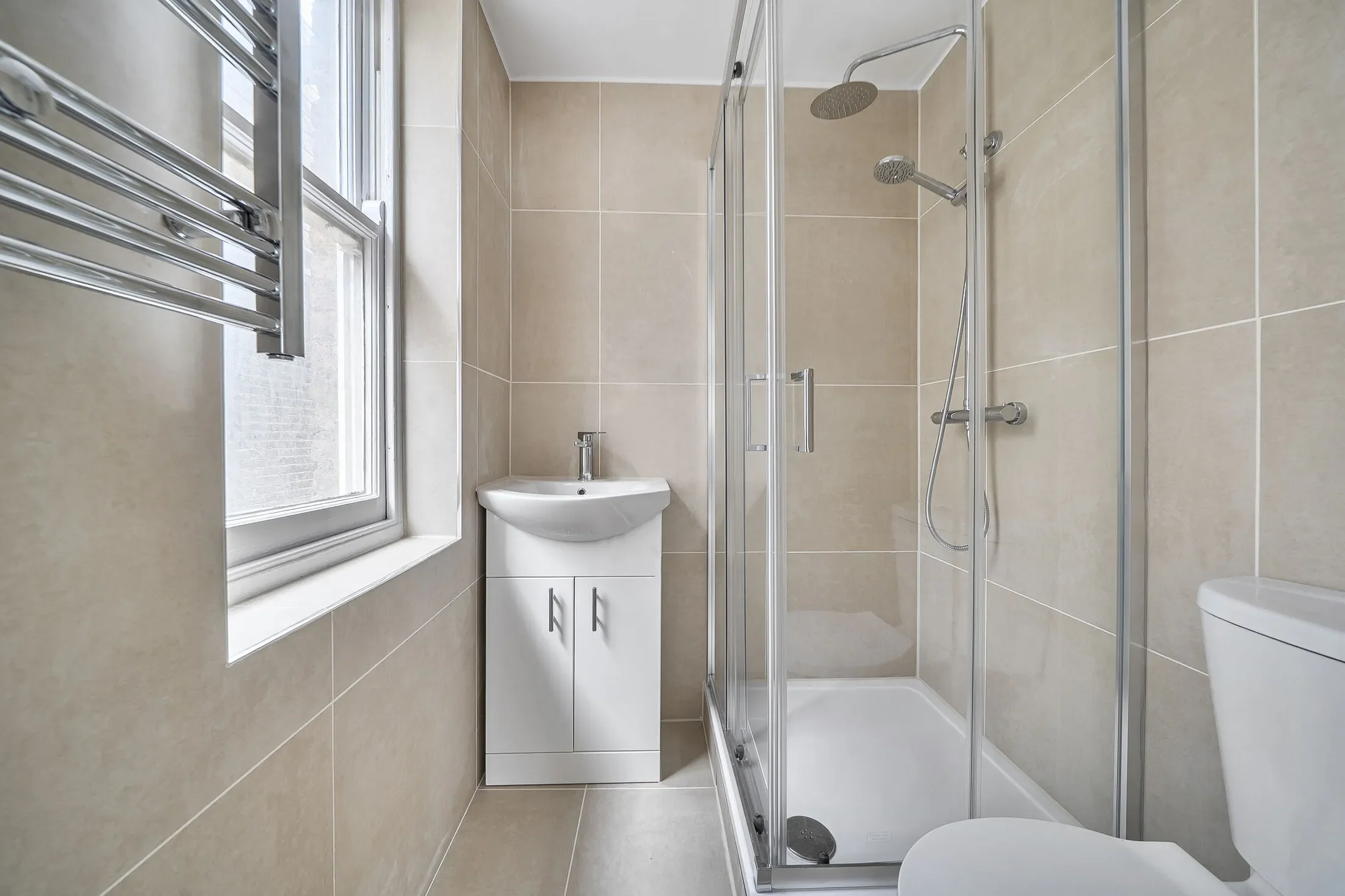 Flat Adamson Road in Greater London