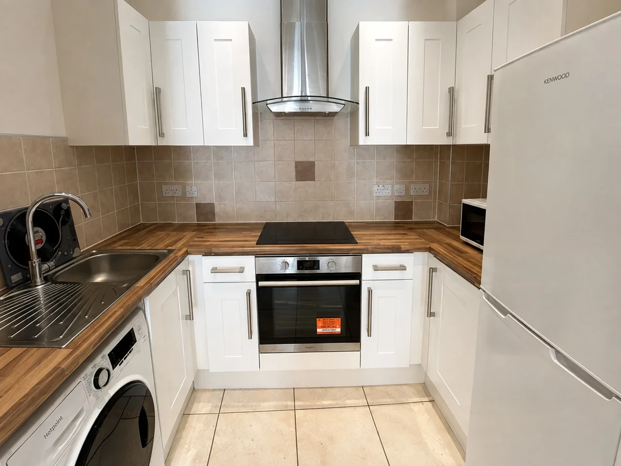 Room Alfred Road in Greater London