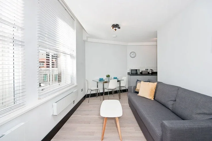 Flat Herbal Hill in Greater London