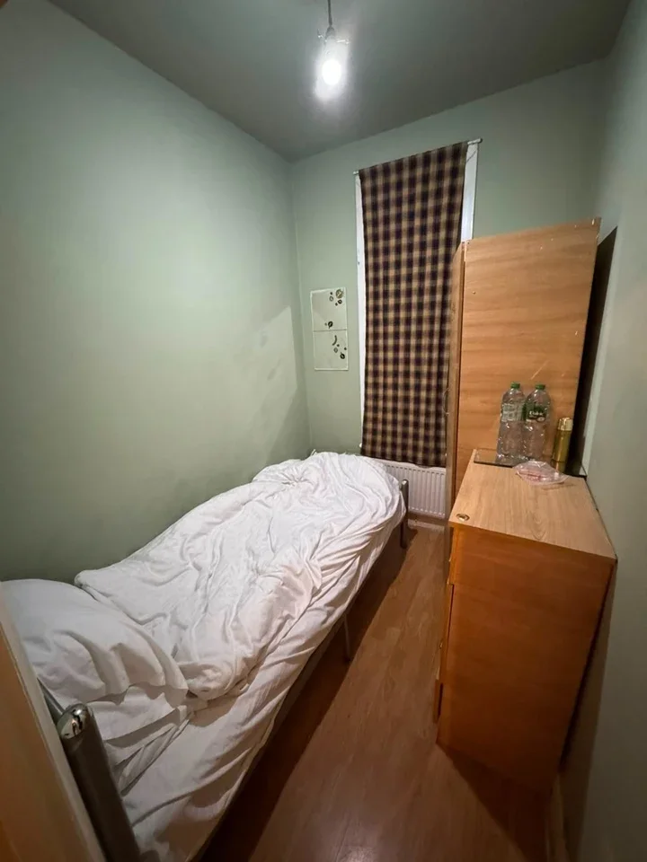 Room Stevenage Road in Greater London