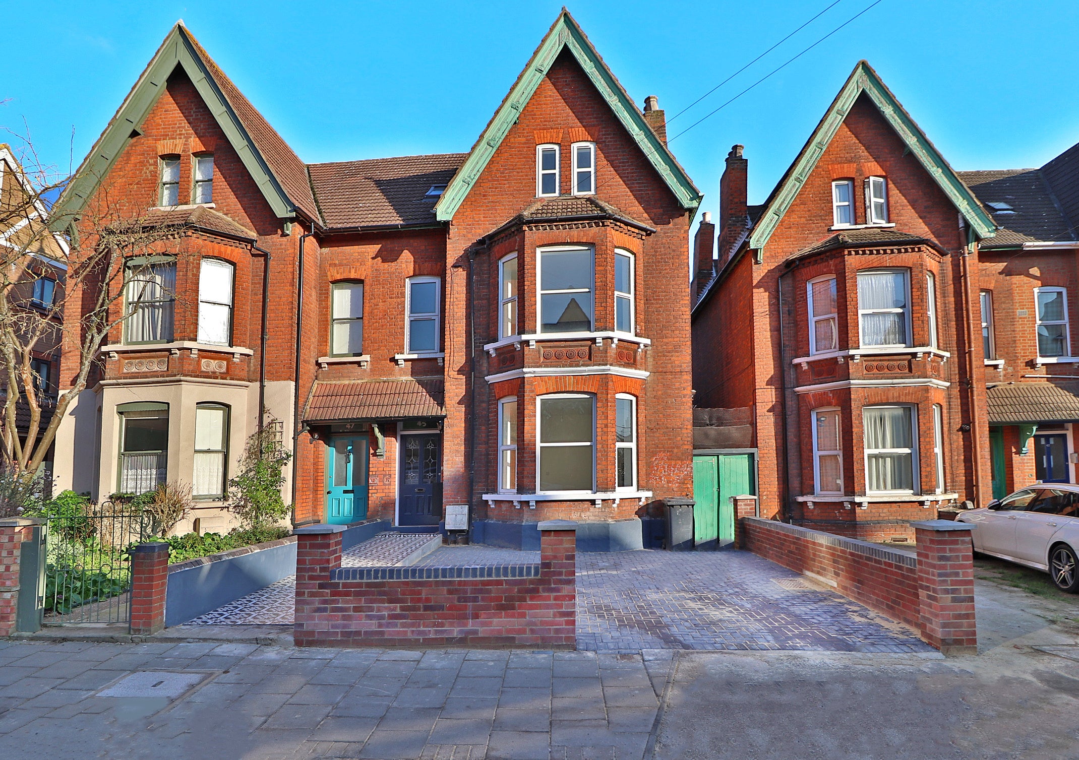 Flat Conduit Road in Bedford
