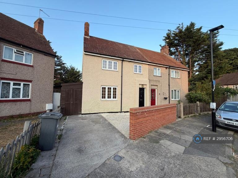 House Plum Garth in Greater London