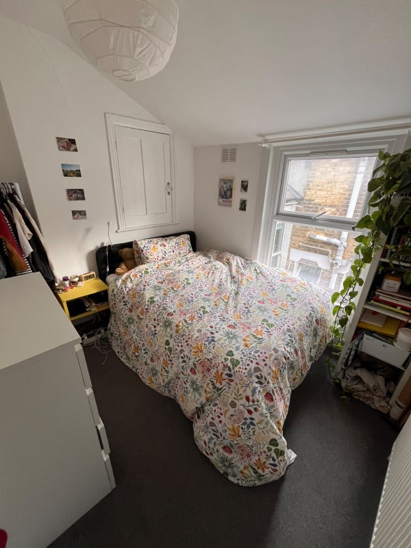 Room Arbuthnot Road in Greater London