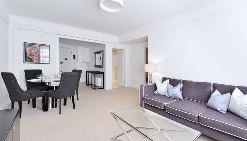 Flat Fulham Road in Greater London