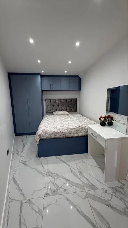 Room Murtwell Drive in Epping Forest