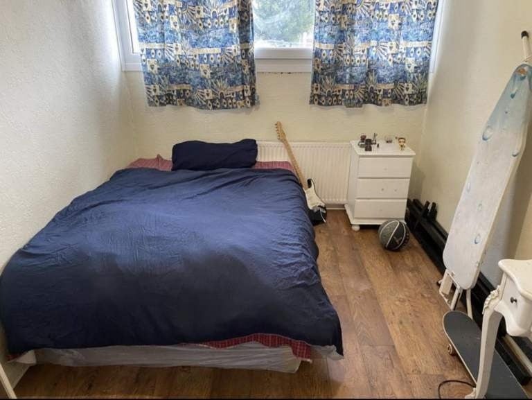 House Palmers Road in Greater London