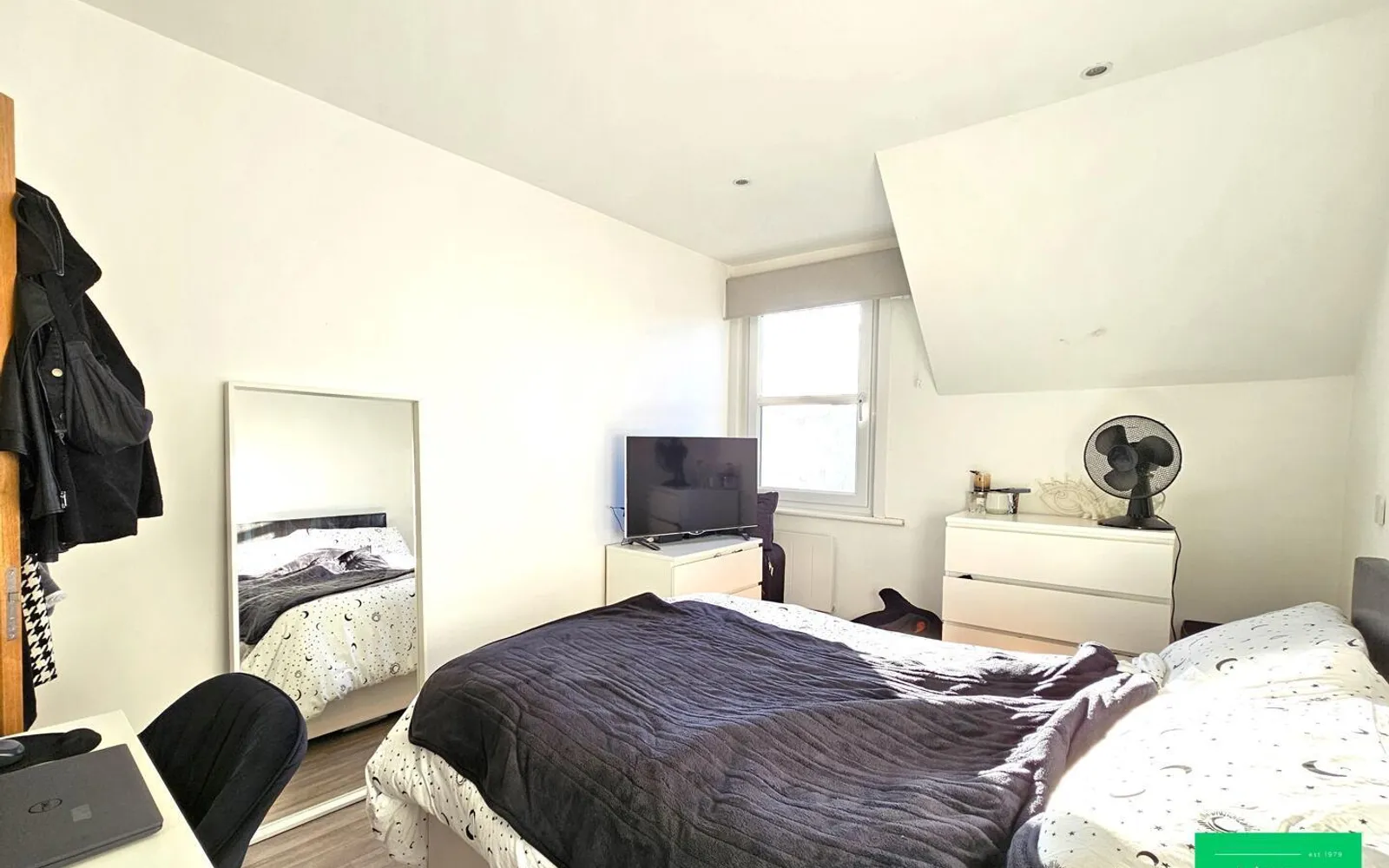 Flat East End Road in Greater London