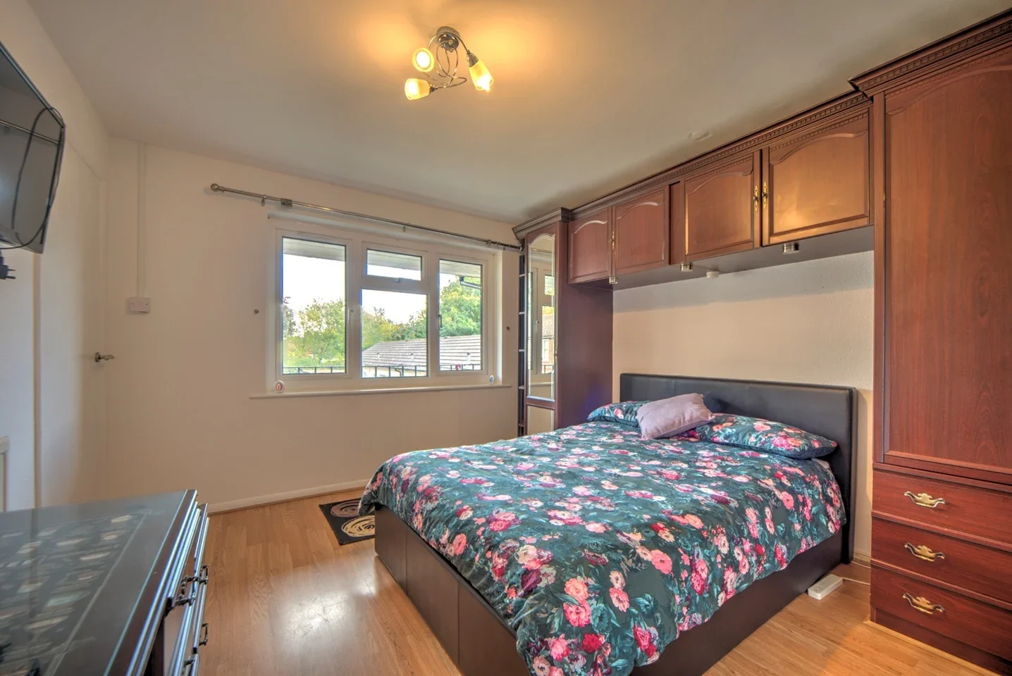 Flat Kingsmead in Greater London