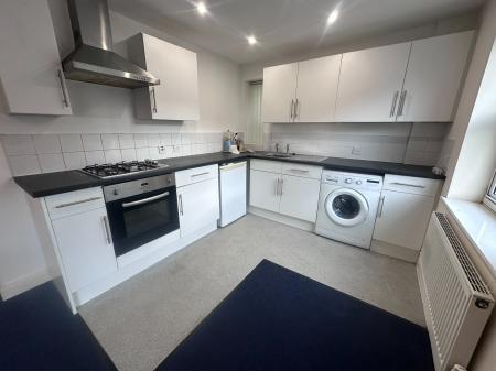 Flat Carlton Road in Nottingham