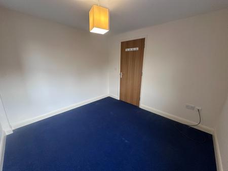 Flat Carlton Road in Nottingham