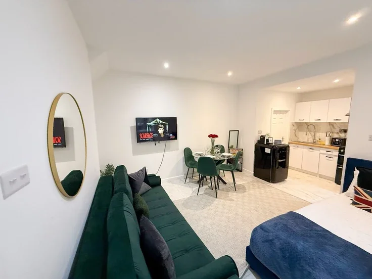 Flat Argyle Street in Greater London