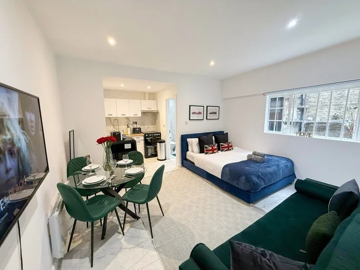 Flat Argyle Street in Greater London
