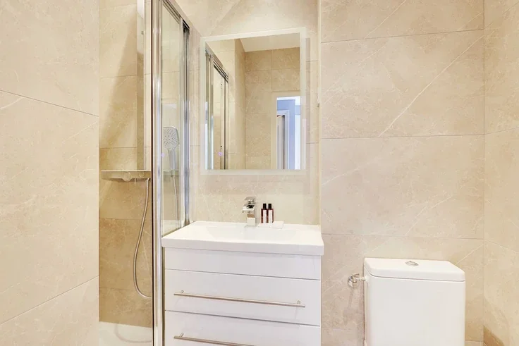 Flat Rue de Charonne in Paris
