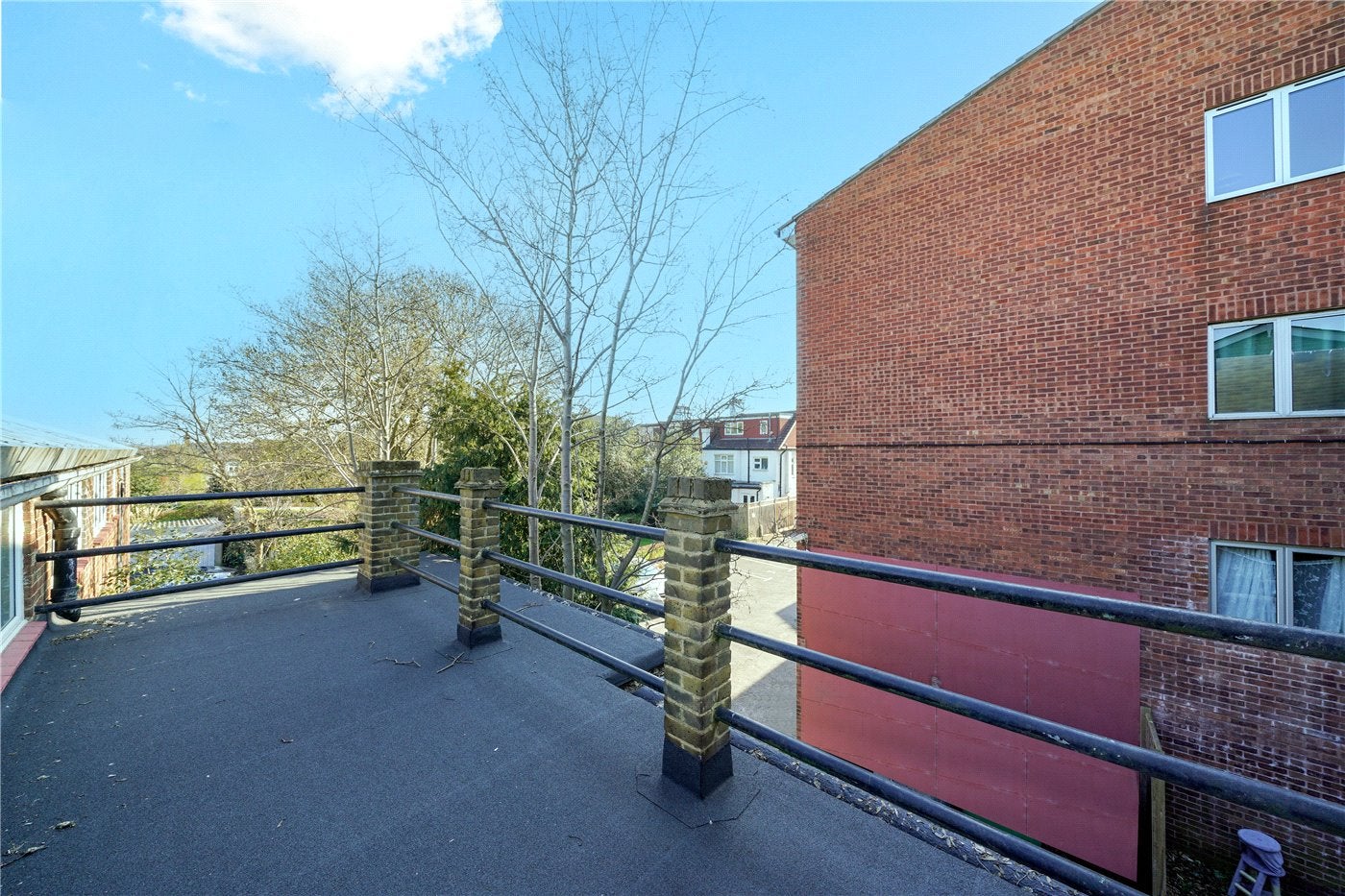Flat Worple Road in Greater London