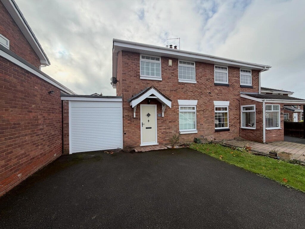 House Shelmore Way in Stafford