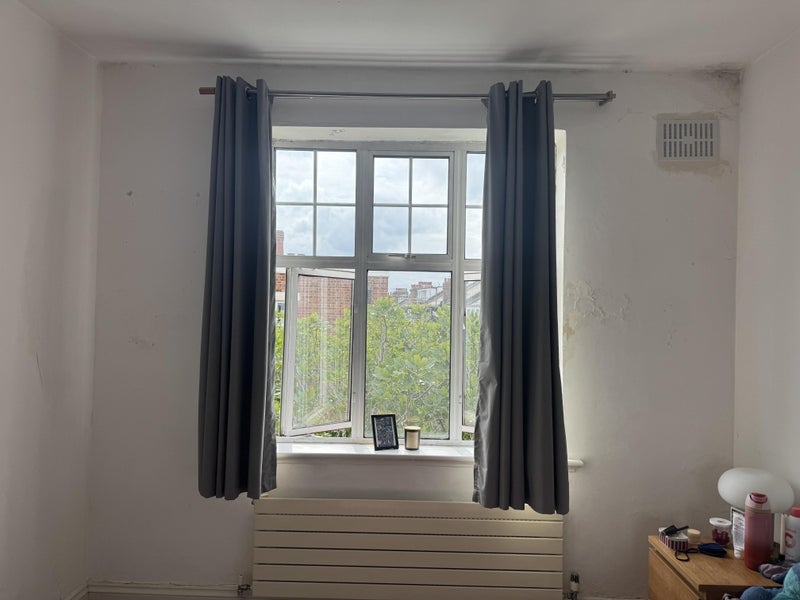 Flat Haverstock Hill in Greater London