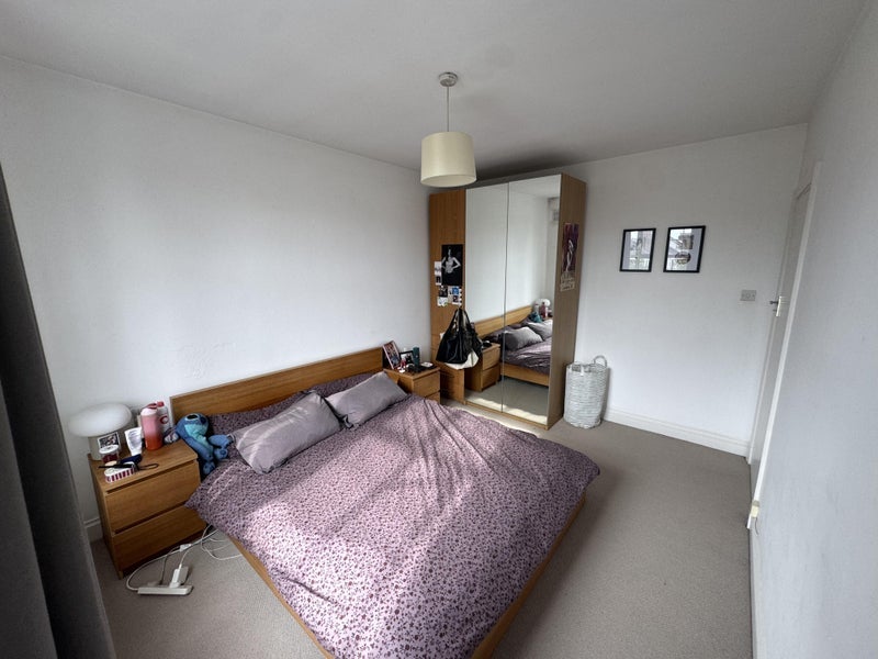 Flat Haverstock Hill in Greater London