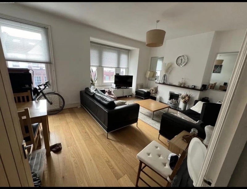 Room Quinton Street in Greater London