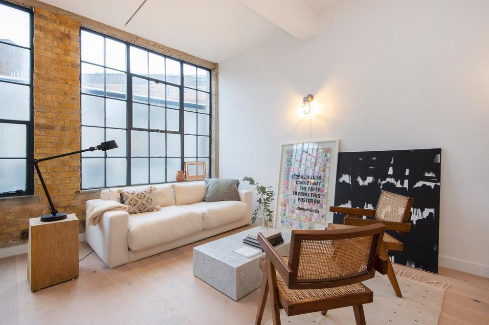 Flat Great Titchfield Street in City of Westminster