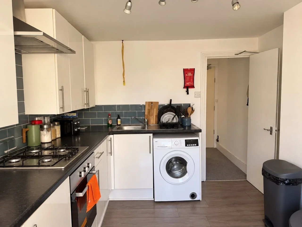 Room Solon Road in Greater London