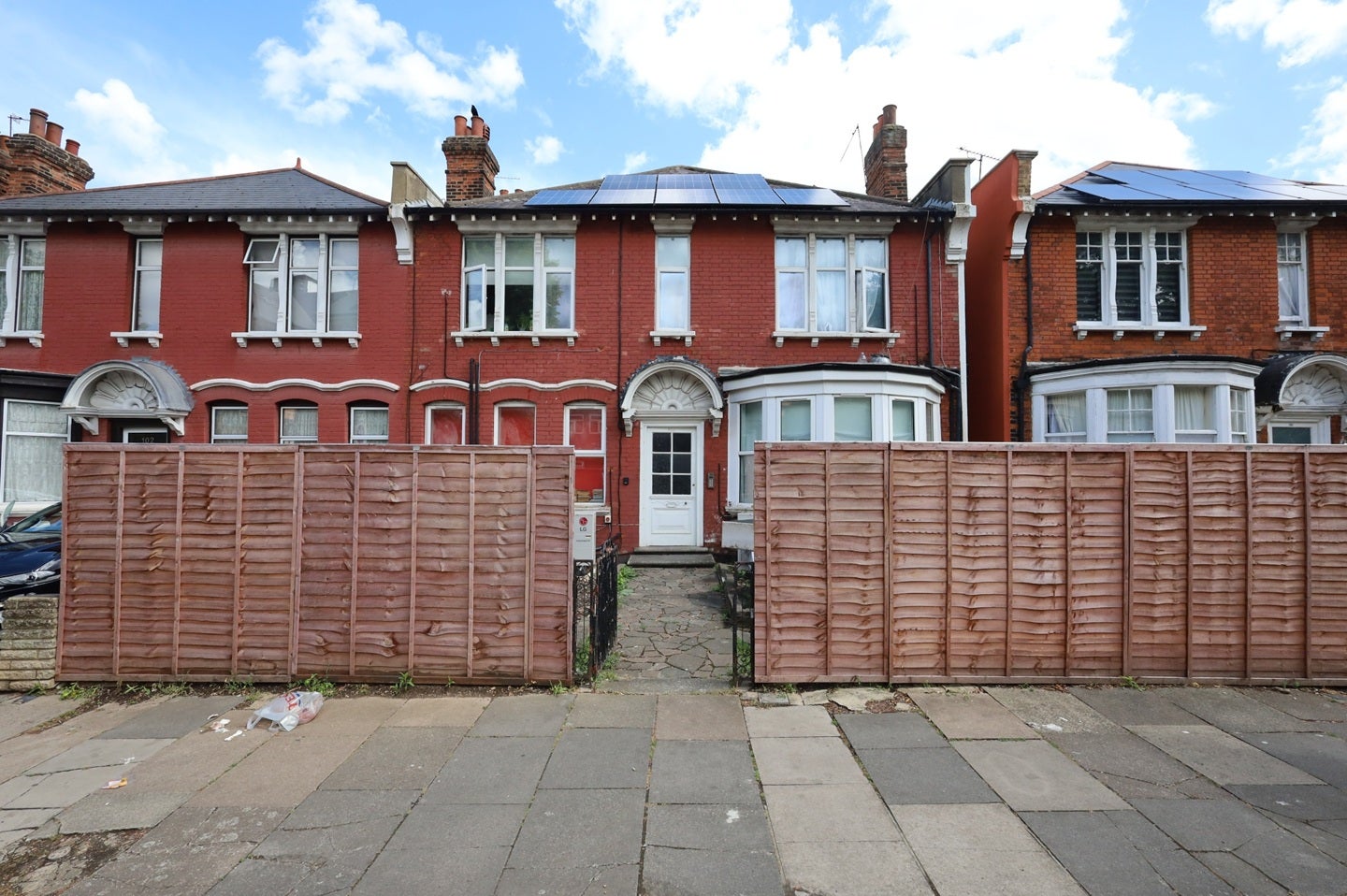 Room Palmerston Road in Greater London