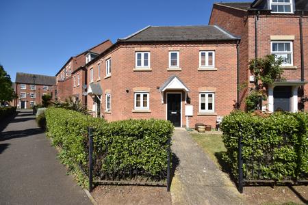 Flat Willoughby Road in North Kesteven