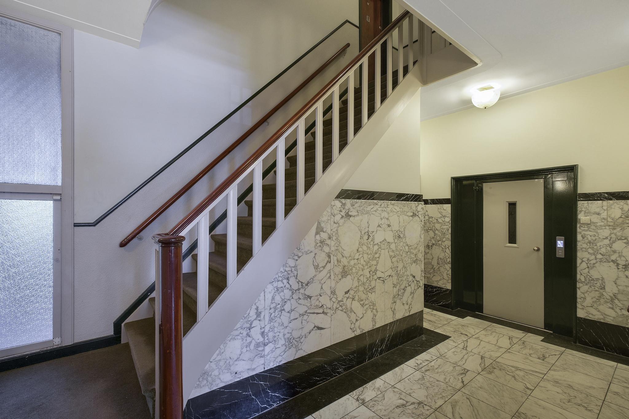 Appartement te huur: Minervaplein, Amsterdam