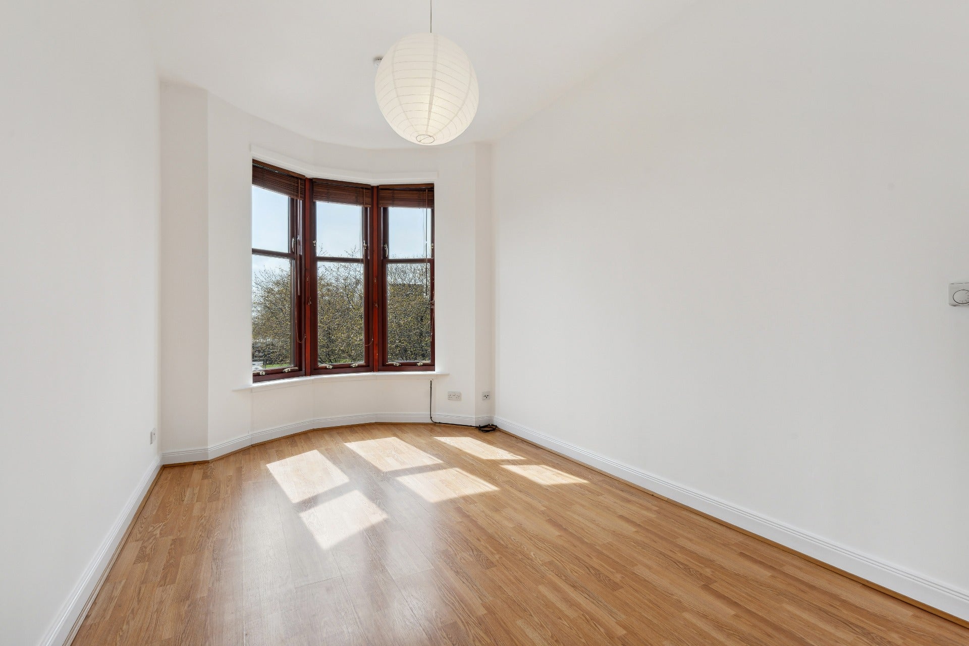 Flat Dumbarton Road in Glasgow